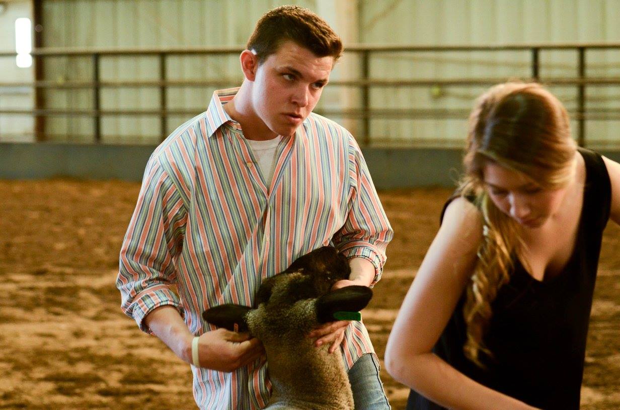Connors State Judgers Exhibit and Sell Wethers in Sedalia, Missouri
